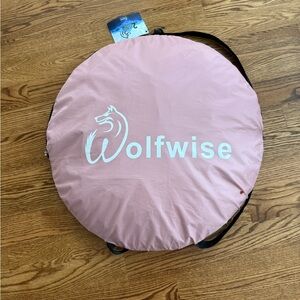 Wolfwise Pink Portable Tent